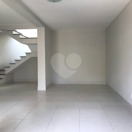 Sobrado à venda com 3 quartos, sendo 1 suíte,  em Jardim Chapadão, Campinas, SP