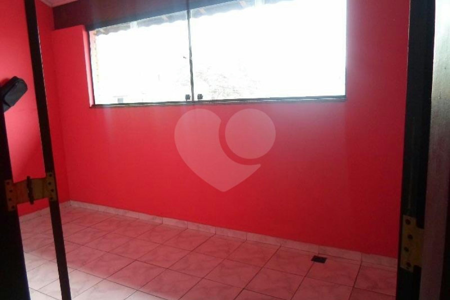 Sobrado à venda com 3 suítes em Vila Galvão, Guarulhos, SP
