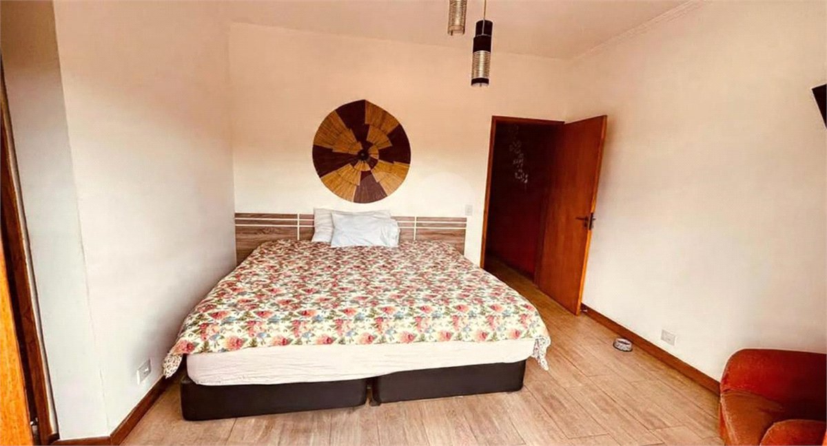 Sobrado à venda com 3 quartos, sendo 1 suíte, em Chácara Recanto Verde, Cotia, SP