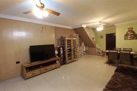 Casa à venda com 3 quartos, sendo 1 suíte, em Jardim Esmeralda, São Paulo, SP