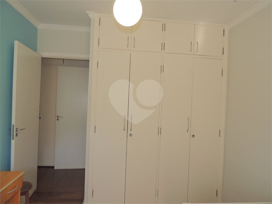 Apartamento à venda com 3 quartos, sendo 1 suíte, em Santo Amaro, São Paulo, SP