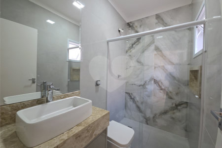 Casa à venda com 2 quartos, sendo 1 suíte, no condomínio Horto Florestal II, Sorocaba - SP
