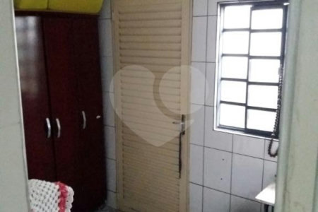 Sobrado à venda com 3 quartos, sendo 1 suíte, em Jardim Maria Duarte, São Paulo, SP
