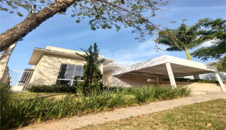 Casa à venda com 3 quartos, sendo 1 suíte, no condomínio Atibaia Park 1, Atibaia - SP