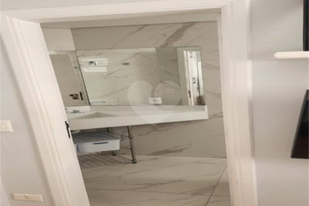 Apartamento à venda com 4 quartos, sendo 2 suítes,  em Indianópolis, São Paulo, SP