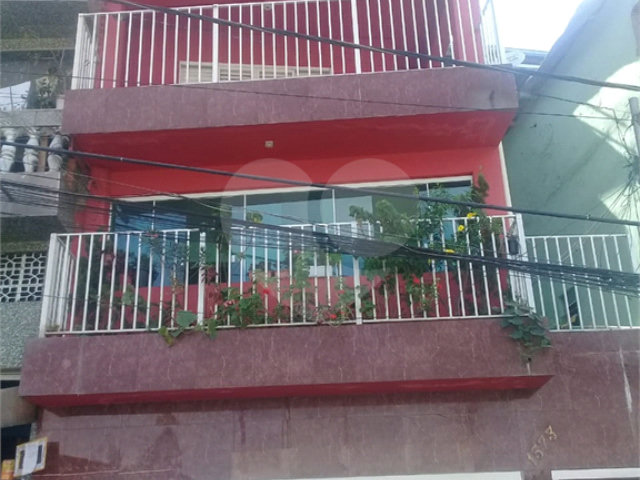 Sobrado à venda com 3 quartos no Brasilândia, São Paulo, SP
