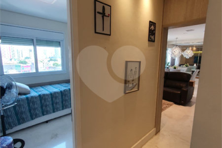 Apartamento à venda com 4 quartos, sendo 3 suítes, em Vila Santo Estevão, São Paulo, SP
