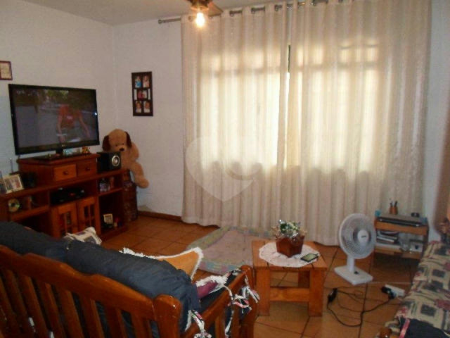 Sobrado à venda com 3 quartos em Água Fria, São Paulo, SP