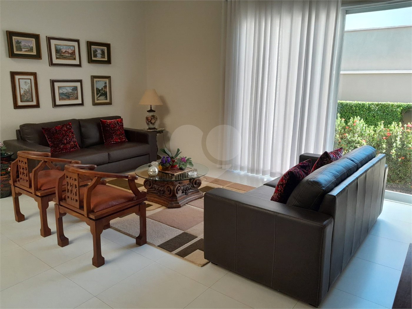 Casa à venda com 5 suítes no condomínio Ipe Velho, Vinhedo - SP