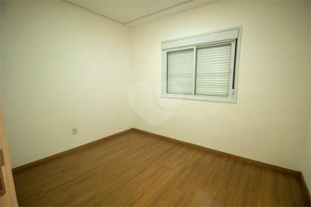 Apartamento à venda com 3 quartos, sendo 1 suíte, em Bairro do Cambará, São Roque, SP