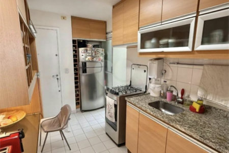 Apartamento à venda com 3 quartos, sendo 1 suíte, em Alto da Boa Vista, São Paulo, SP