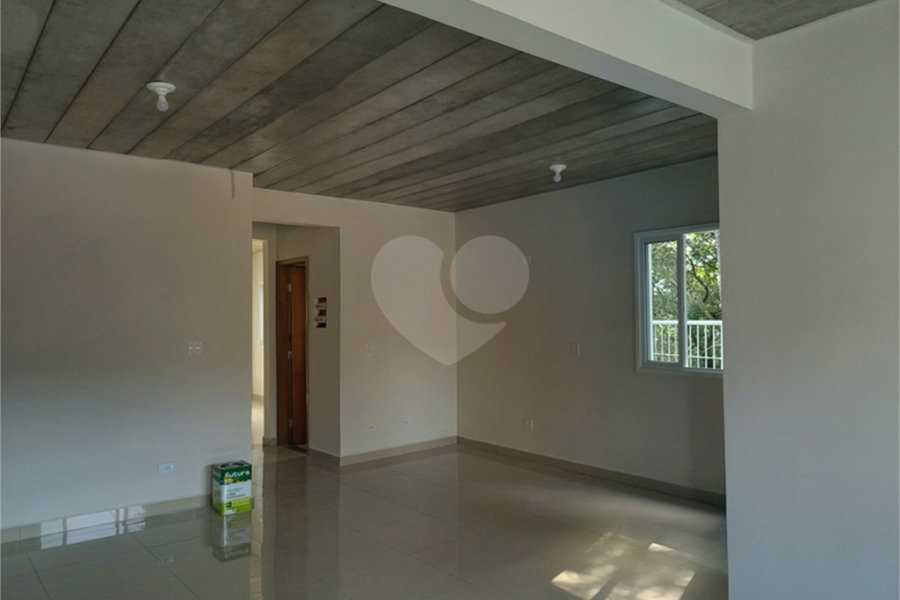 Casa à venda com 3 quartos, sendo 1 suíte, em Barreiro, Mairiporã, SP