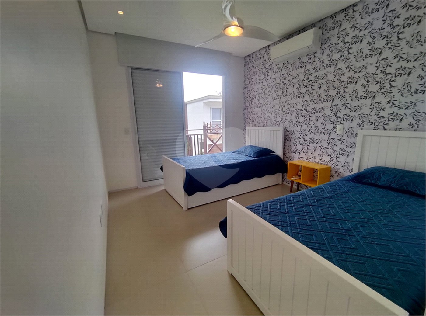 Casa à venda ou para alugar com 4 suítes no condomínio Sambaqui, São Sebastião - SP