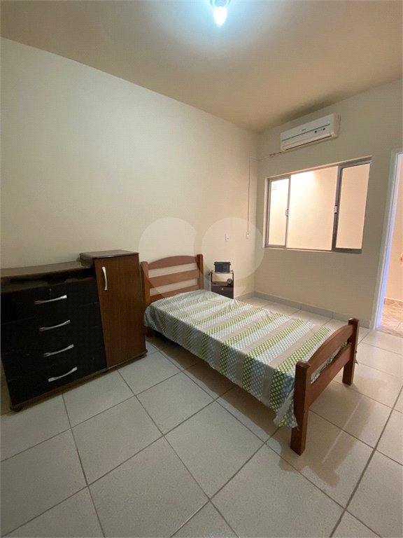 Sobrado à venda com 3 quartos em Jundiapeba, Mogi das Cruzes, SP