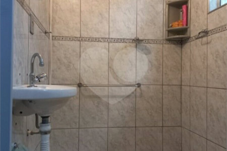 Sobrado à venda com 2 quartos em Jardim Santa Emília, São Paulo, SP
