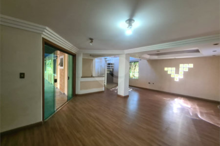 Casa à venda com 3 suítes no condomínio Portal do Sabia, Araçoiaba da Serra - SP