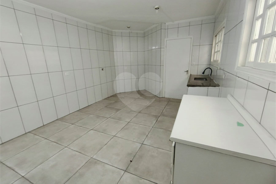 Sobrado à venda com 3 quartos, sendo 1 suíte, em Vila Nivi, São Paulo, SP