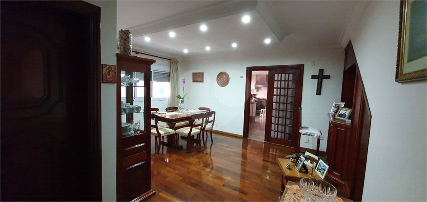 Casa à venda com 4 suítes em Vila Cordeiro, São Paulo, SP