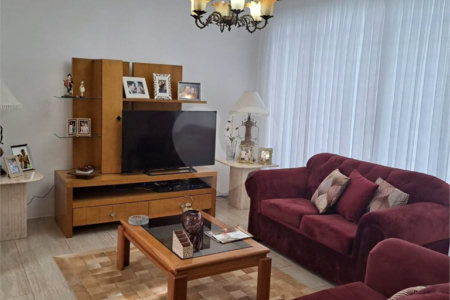 Casa Térrea à venda com 3 quartos, sendo 2 suítes,  em Vila Oliveira, Mogi das Cruzes, SP