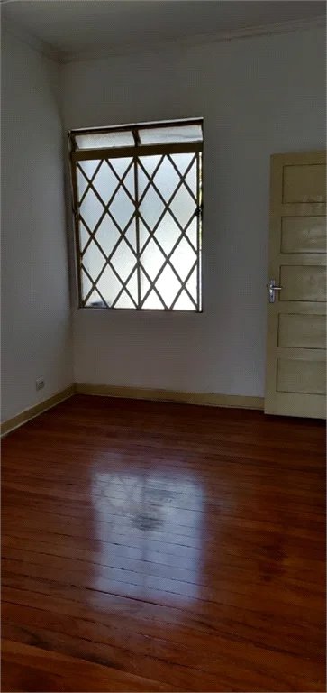 Casa à venda com 3 quartos em Água Branca, São Paulo, SP