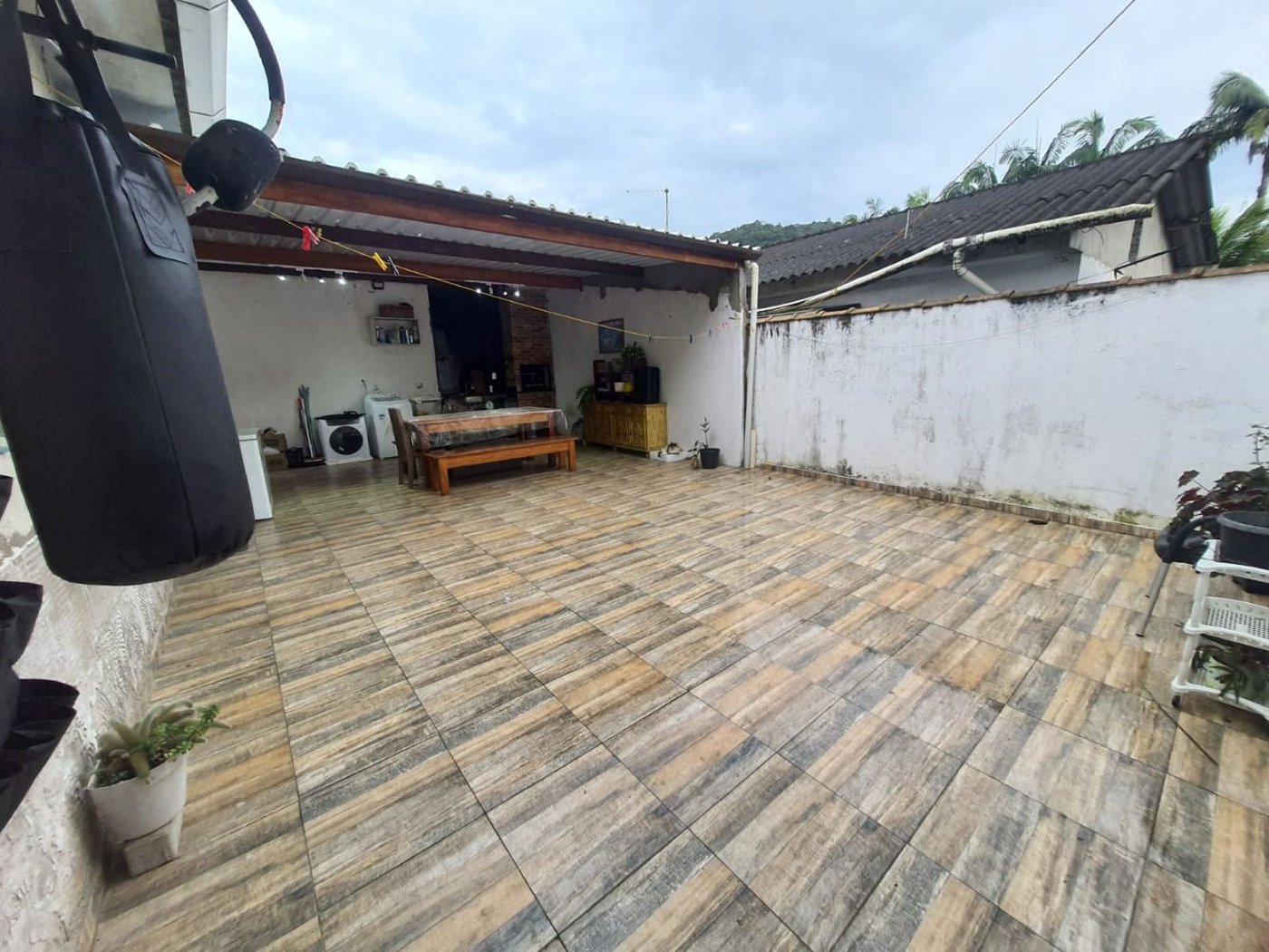 Casa com 3 dormitórios à venda, 259 m² por R$ 450.000,00 - Caruara - Santos/SP
