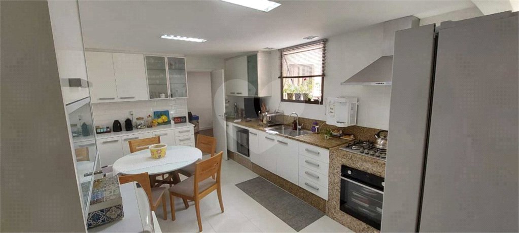 Apartamento à venda com 4 quartos, sendo 1 suíte,  em Tijuca, Rio de Janeiro, RJ