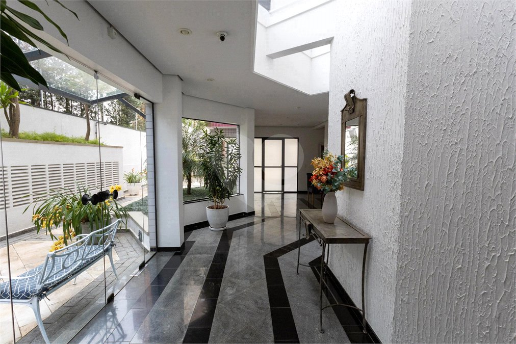 Apartamento à venda com 3 quartos, sendo 2 suítes, em Cidade Monções, São Paulo, SP