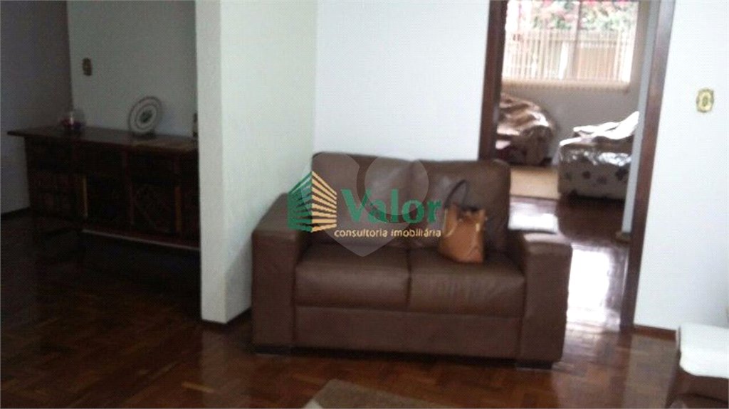Casa Residencial Jardim Paraíso Á VENDA.