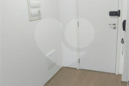 Apartamento tipo Studio em frente ao Metrô Brás - Centro - São Paulo - SP