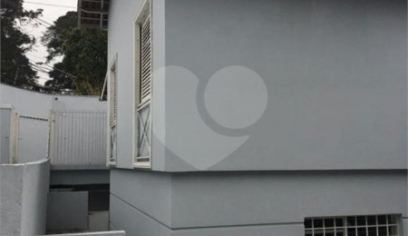 Sobrado à venda ou para alugar com 5 quartos, sendo 1 suíte,  em Fazenda Morumbi, São Paulo, SP