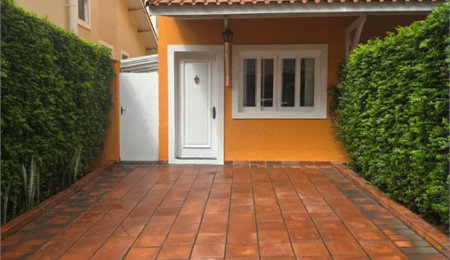 Casa à venda com 3 quartos, sendo 1 suíte, no condomínio Vilagio Viccino, São Paulo - SP