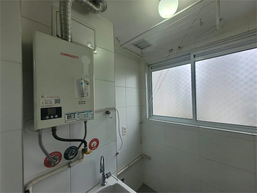 Apartamento à venda com 2 quartos em Vila Anastácio, São Paulo, SP