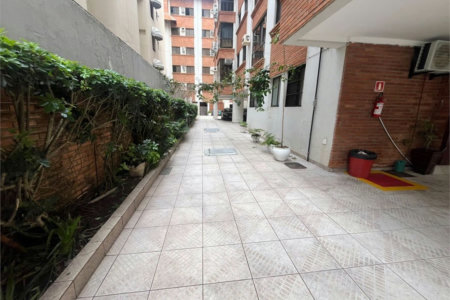 Apartamento com 2 dormitórios à venda, 64 m² por R$ 360.000,00 - Jardim Praiano - Guarujá/SP