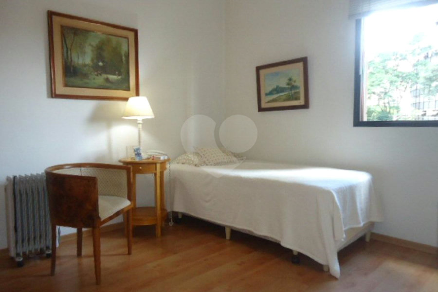 Apartamento à venda com 3 quartos, sendo 1 suíte, em Morumbi, São Paulo, SP
