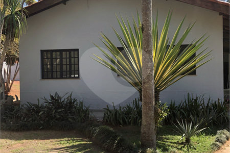 Chácara à venda com 6 quartos, sendo 2 suítes, em Jardim Brogotá, Atibaia, SP
