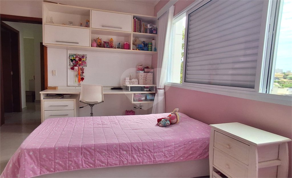 Casa à venda com 3 quartos, sendo 1 suíte, no condomínio Residencial Itatiba Country Club, Itatiba - SP