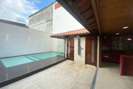 Casa à venda com 4 quartos, sendo 1 suíte, em Inhoaíba, Rio de Janeiro, RJ