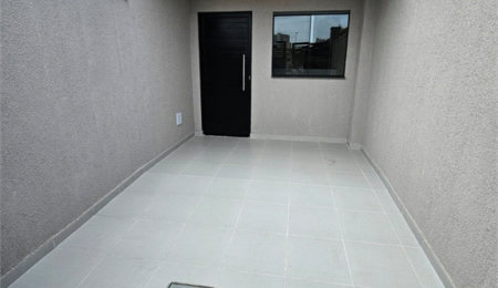 Sobrado à venda com 2 quartos em Maracanã, Praia Grande, SP