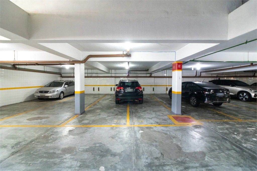 Apartamento à venda com 4 quartos, sendo 3 suítes, em Brooklin Paulista, São Paulo, SP