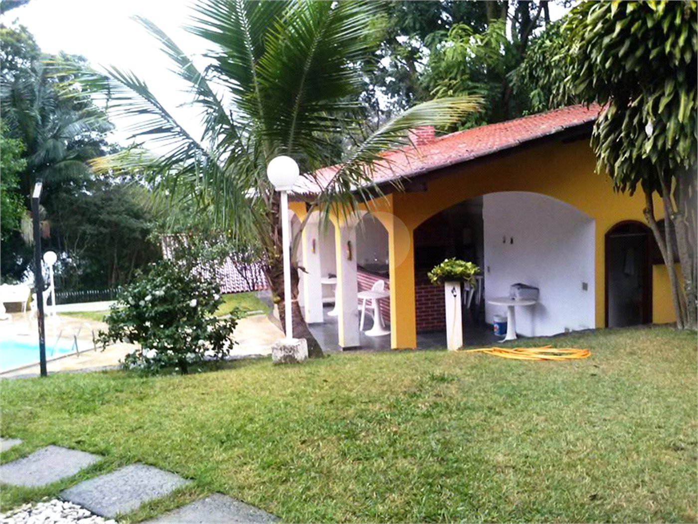 Sobrado à venda com 4 quartos, sendo 2 suítes, em Horto, São Paulo, SP