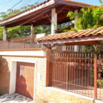 Sobrado à venda com 4 quartos, sendo 1 suíte,  em Vila Aguiar, São Roque, SP
