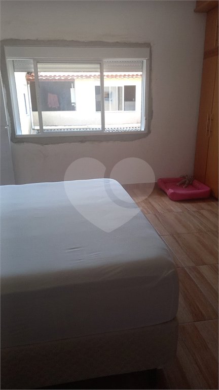 Casa à venda com 5 quartos, sendo 2 suítes, em Jardim Santa Clara, Guarulhos, SP