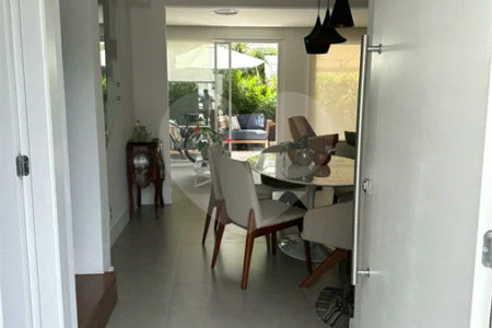 Casa à venda com 3 quartos, sendo 2 suítes, no condomínio Paulistano 2ª Fase, São Paulo - SP