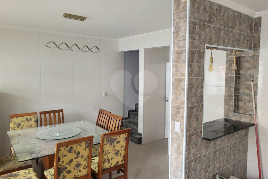 Casa à venda com 3 quartos, sendo 2 suítes, em Vila Paulicéia, São Paulo, SP