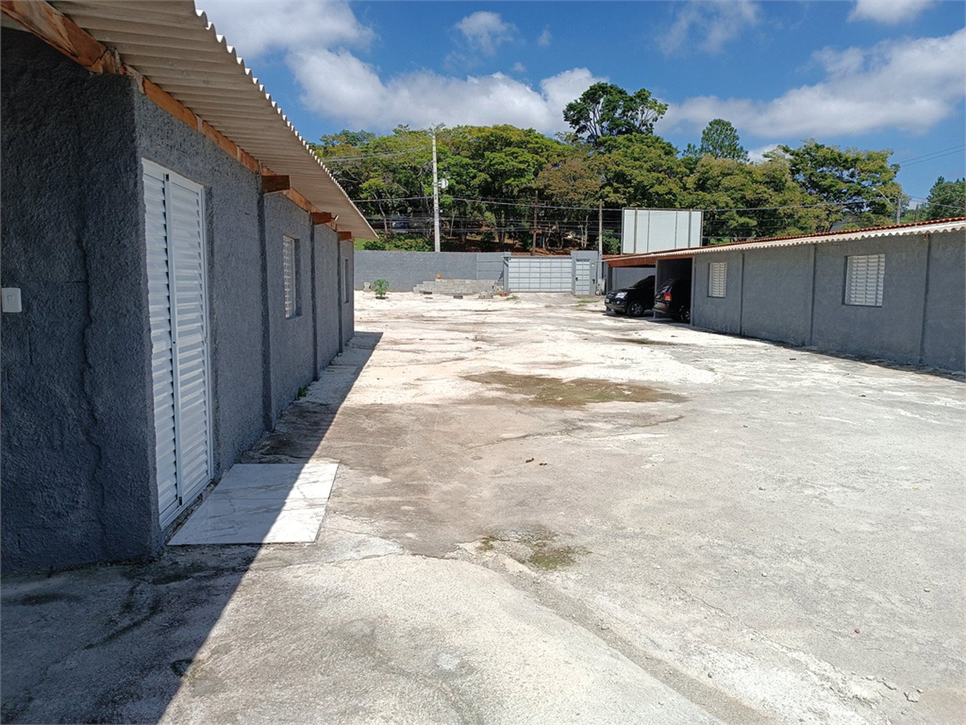 Casa à venda com 5 quartos, sendo 3 suítes, em Jardim Villaça, São Roque, SP
