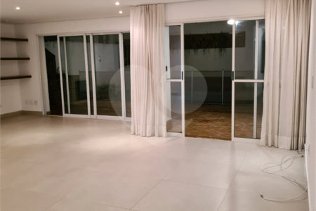 Casa à venda com 3 suítes no condomínio Residencial Courtyard Village, São Paulo - SP