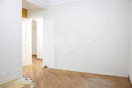 Apartamento à venda com 3 suítes em Jardim Londrina, São Paulo, SP