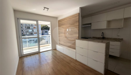 Apartamento à venda ou para alugar com 2 quartos, sendo 1 suíte,  em Perdizes, São Paulo, SP