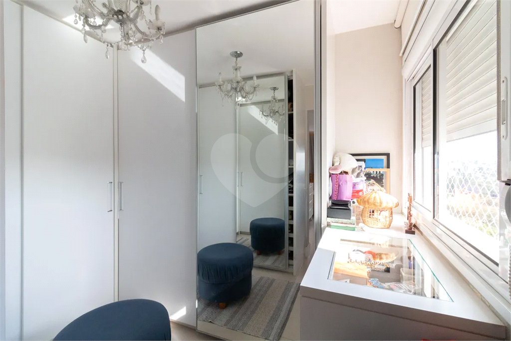 Apartamento à venda com 2 quartos, sendo 1 suíte,  em Vila Sônia, São Paulo, SP