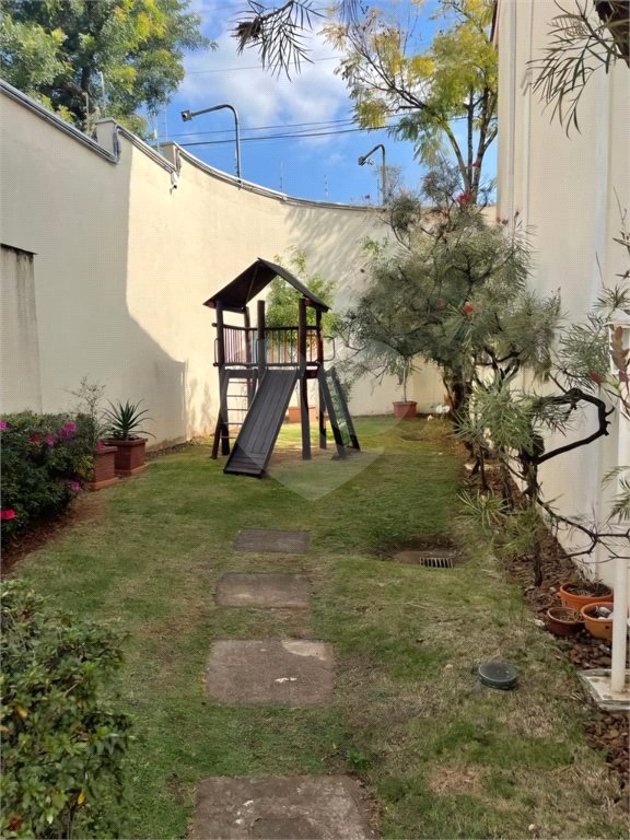 Casa à venda com 3 quartos, sendo 1 suíte, no condomínio Villas de São Francisco, São Paulo - SP